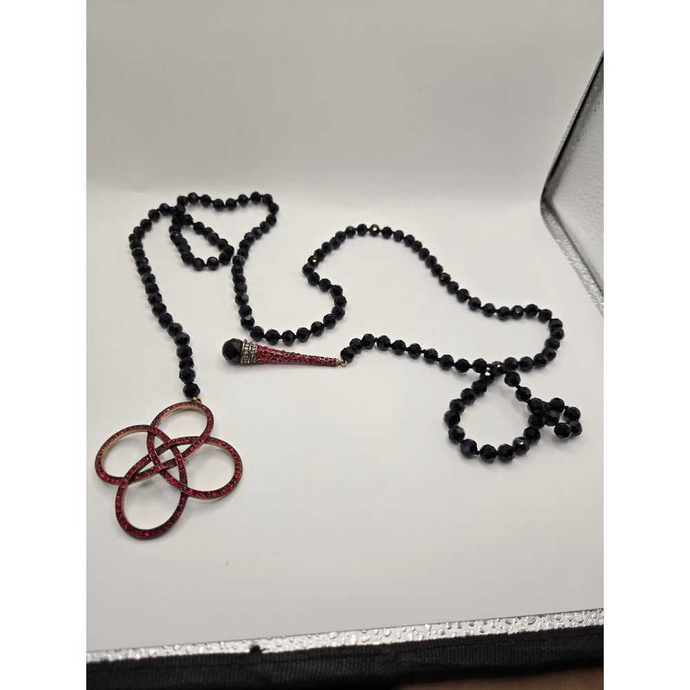 Heidi Daus Black Beaded Lariat Necklace Red Crystal Knot Pendant Bronze Tone